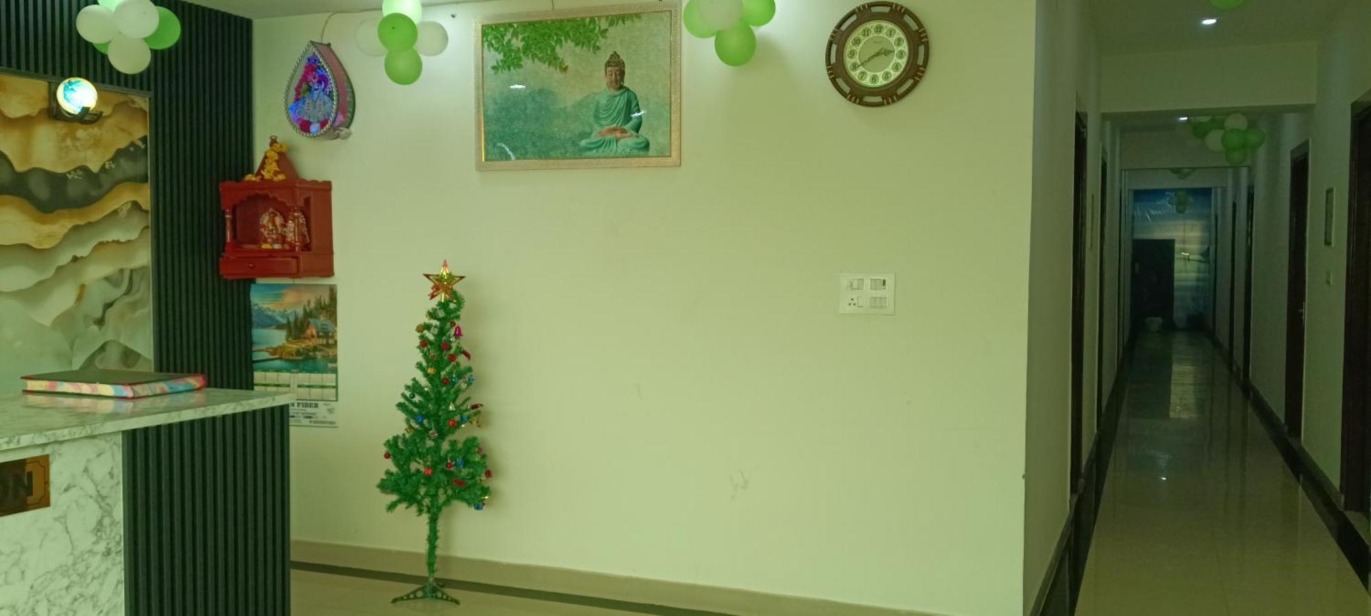 Hotel Blue Heaven Oyotownhouse Газиабад Екстериор снимка