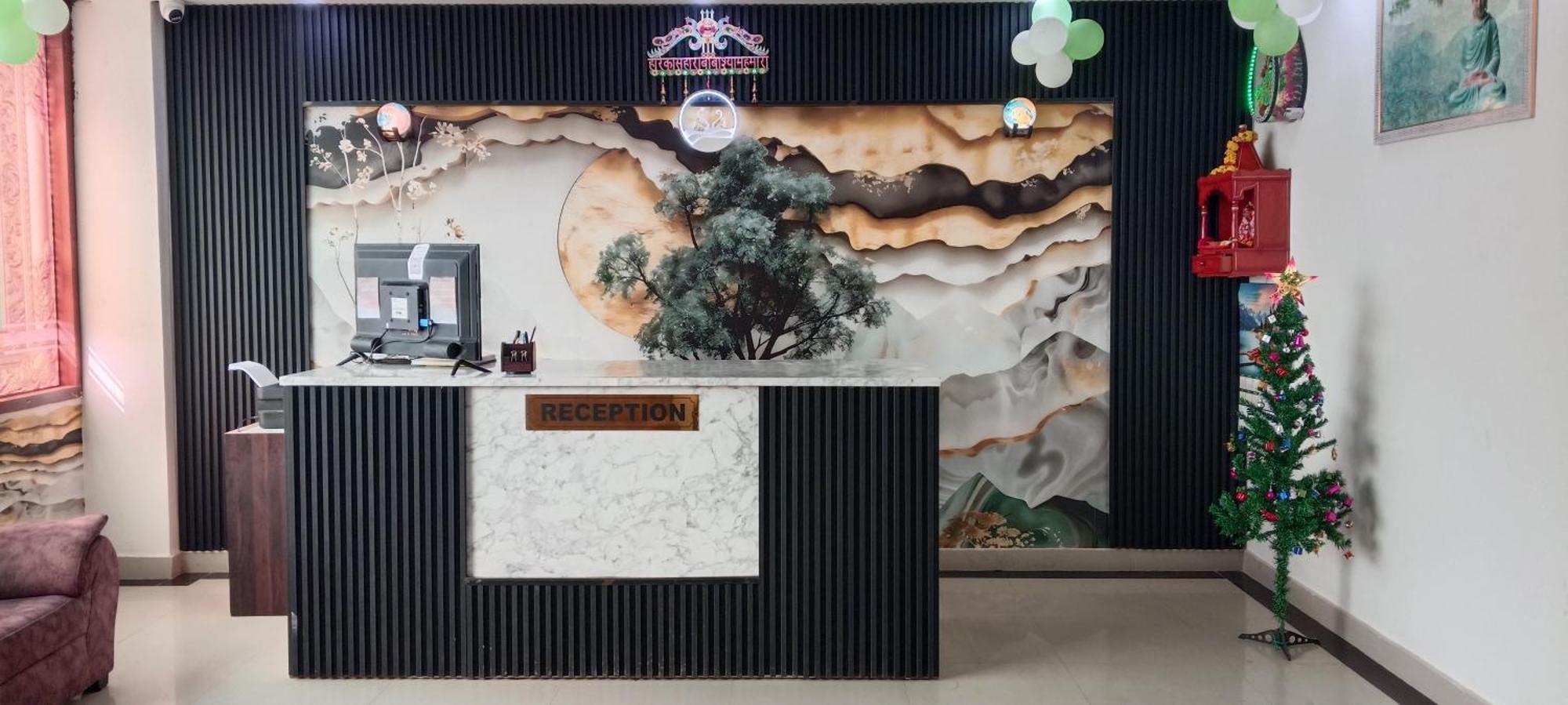 Hotel Blue Heaven Oyotownhouse Газиабад Екстериор снимка